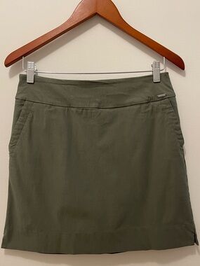 Women's Olive Green Stretch Skort - Casual Everyday Style - Golf Wear
